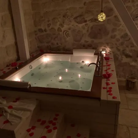 Casa vacanze Le Vecchie Mura & *